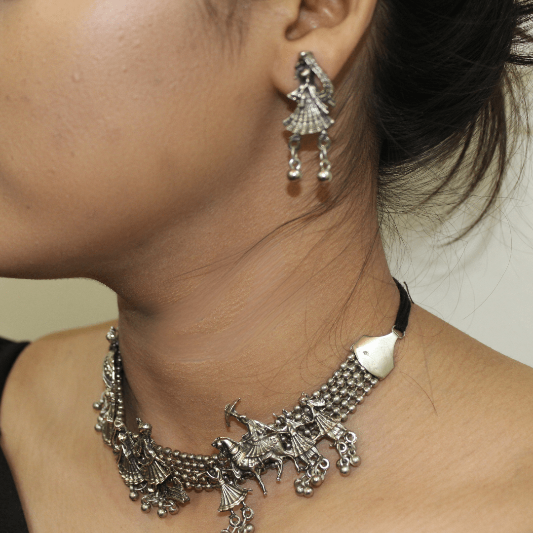 Silver Wedding Scene Choker Necklace with Earrings
