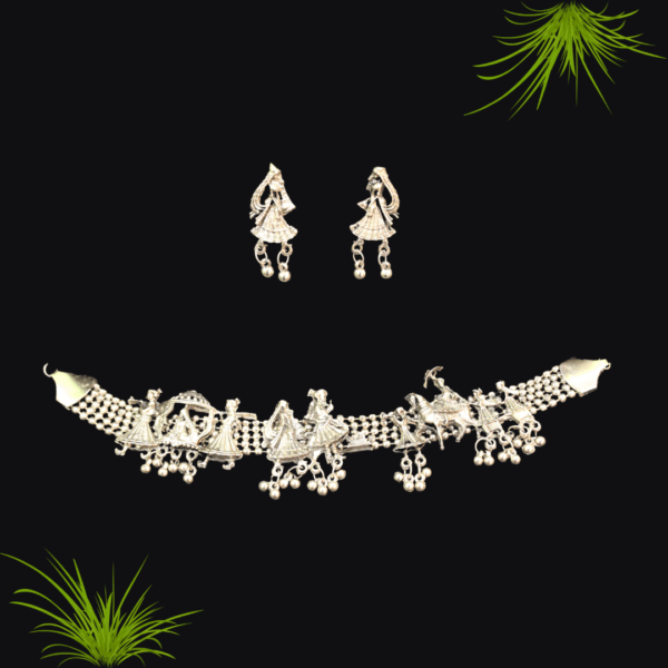 Glitterrie Beautiful Silver Choker Necklace Set with Wedding Scene Design for Women & Girls